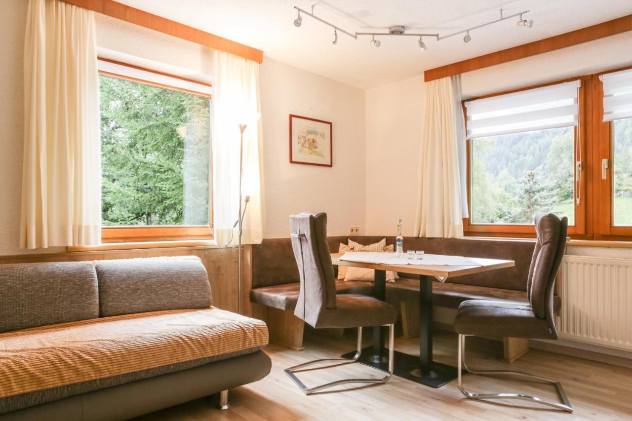 Ferienwohnungen Oetztal Sautens Exterior photo