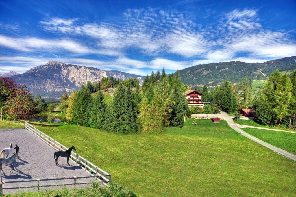 Ferienwohnungen Oetztal Sautens Exterior photo